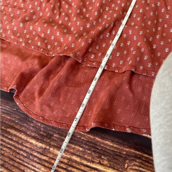 Free People Printed Deep V Button Front Hi Lo Boyfriend Shirt Size M - Picture 3 of 6